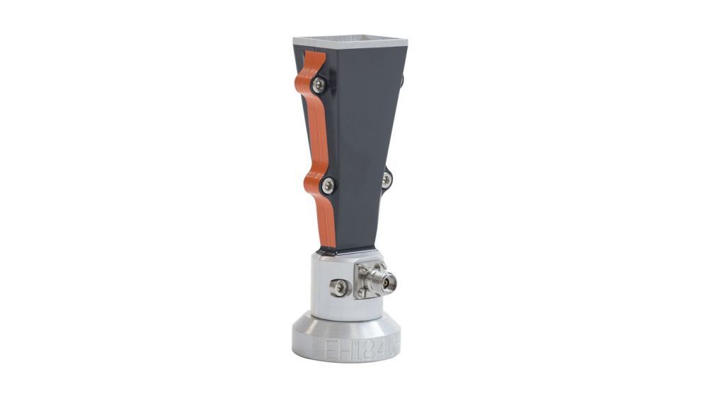 01 - EMC Dual Ridge Horn Antenna (EH1840).jpeg New Dual-Ridge Horn (18-40 GHz)