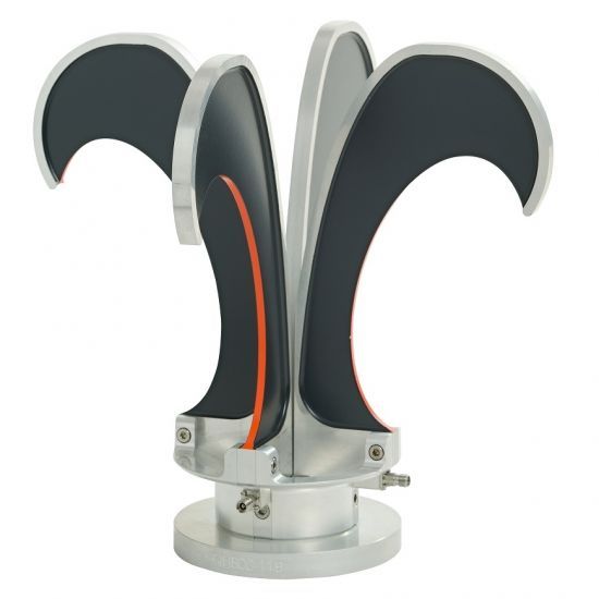 Open Boundary Quad-Ridge Horns